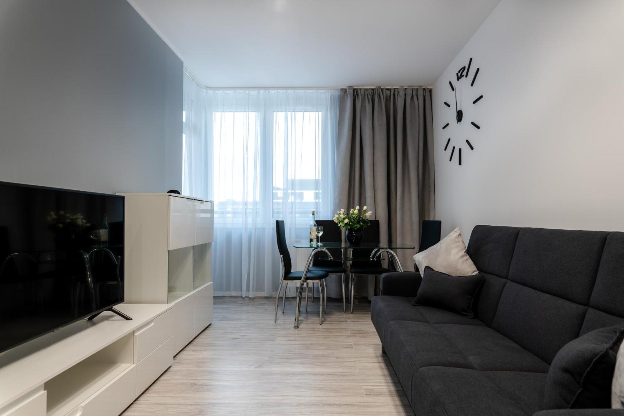 Pure Home Apartments - Gwiazdzista فروتسواف المظهر الخارجي الصورة